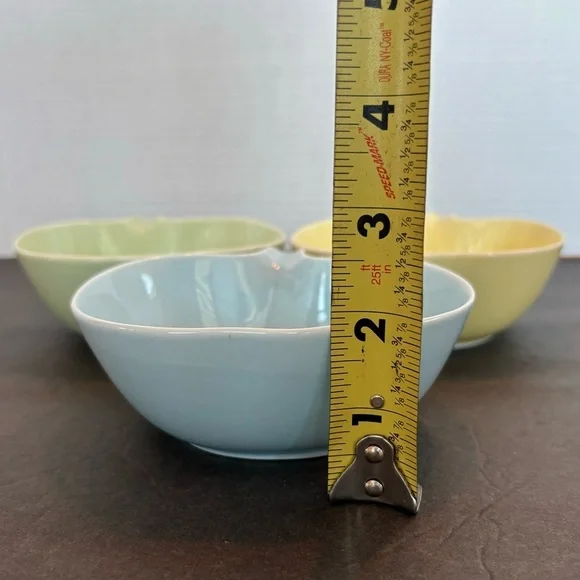 Horchow Apple Shaped Bowls Japan 5” Set of 3 Vintage Green, Yellow, Blue Pastel - Picture 3 of 7